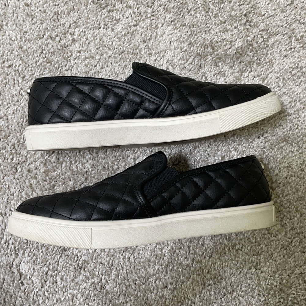 Steve Madden Eccentrq Black Slip On Sneaker - Picture 10 of 15